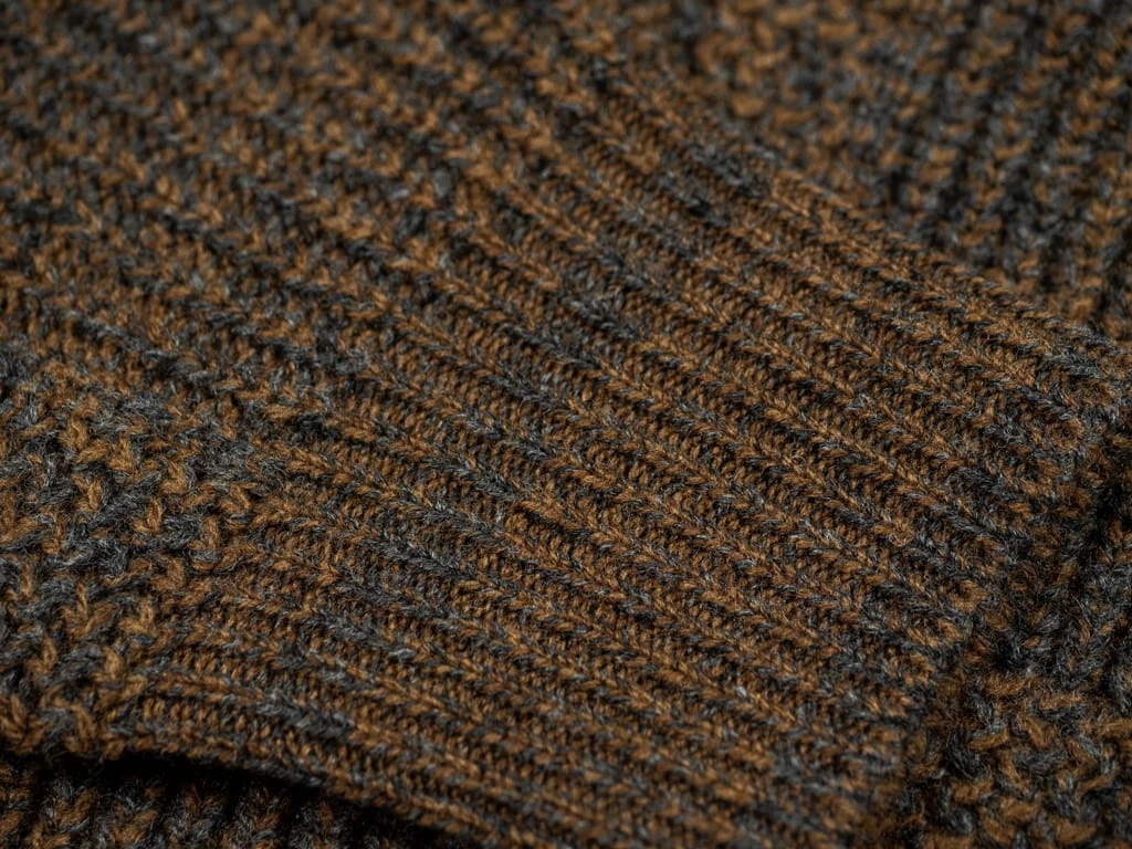 Loop & Weft Merino Super Lamb Switch Panel Crewneck Sweater Deep Clay Brown 15 Loop & Weft Merino Super Lamb Switch Panel Crewneck Sweater Deep Clay Brown