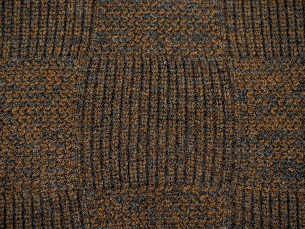 Loop & Weft Merino Super Lamb Switch Panel Crewneck Sweater Deep Clay Brown 23 Loop & Weft Merino Super Lamb Switch Panel Crewneck Sweater Deep Clay Brown