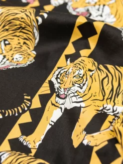 NEW ARRIVALS Samurai Jeans SSA22-HT One Hundred Tiger Shirt Black 40 NEW ARRIVALS Samurai Jeans SSA22-HT One Hundred Tiger Shirt Black