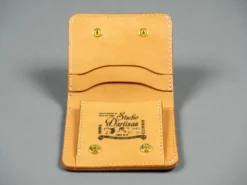 STUDIO D´ARTISAN Studio D'artisan Natural Leather Mini Wallet 21 STUDIO D´ARTISAN Studio D'artisan Natural Leather Mini Wallet