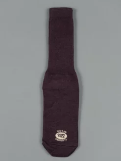 UES Yarn Uneveness Three-Ply Socks Brown