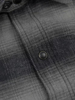 NEW ARRIVALS Rogue Territory BM Shirt Grey Brushed Plaid 34 NEW ARRIVALS Rogue Territory BM Shirt Grey Brushed Plaid