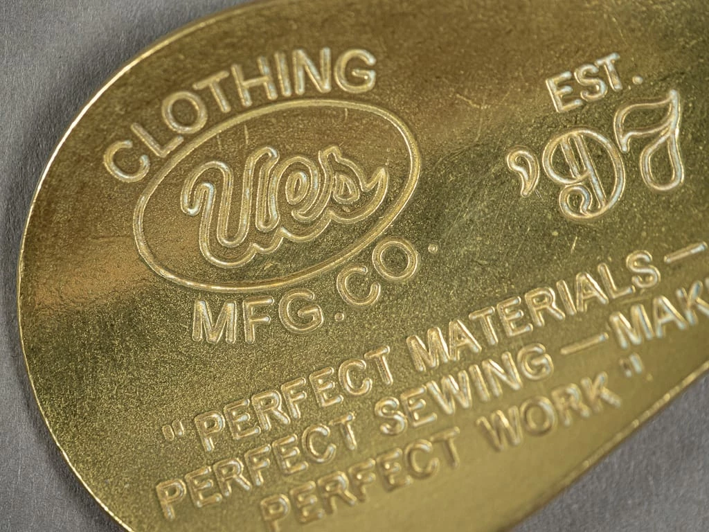 UES Brass Shoehorn Shaped Keyholder Gold 5 UES Brass Shoehorn Shaped Keyholder Gold